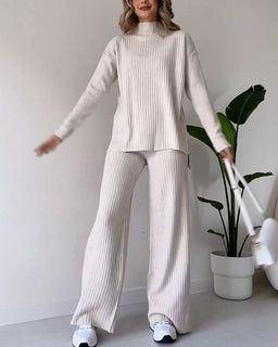EffortlessChic – Slit Casual Two-Piece Set