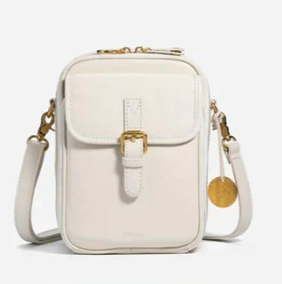 UrbanHide – Sleek Crossbody Leather Bag