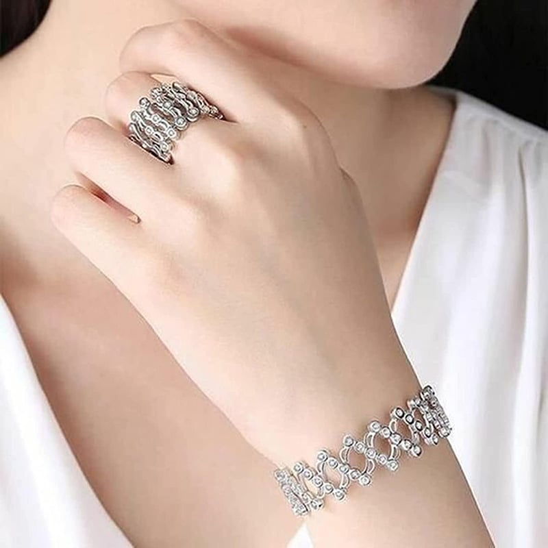AMORIS - Magic 2-in-1 Ring & Bracelet | Where Elegance Transforms