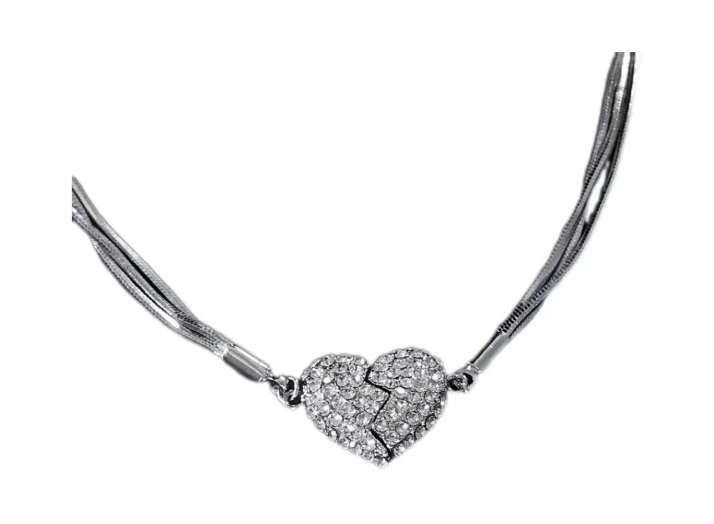 HeartLink - Magnetic Love Necklace