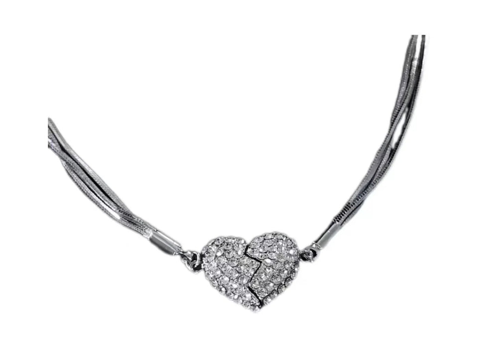 HeartLink - Magnetic Love Necklace