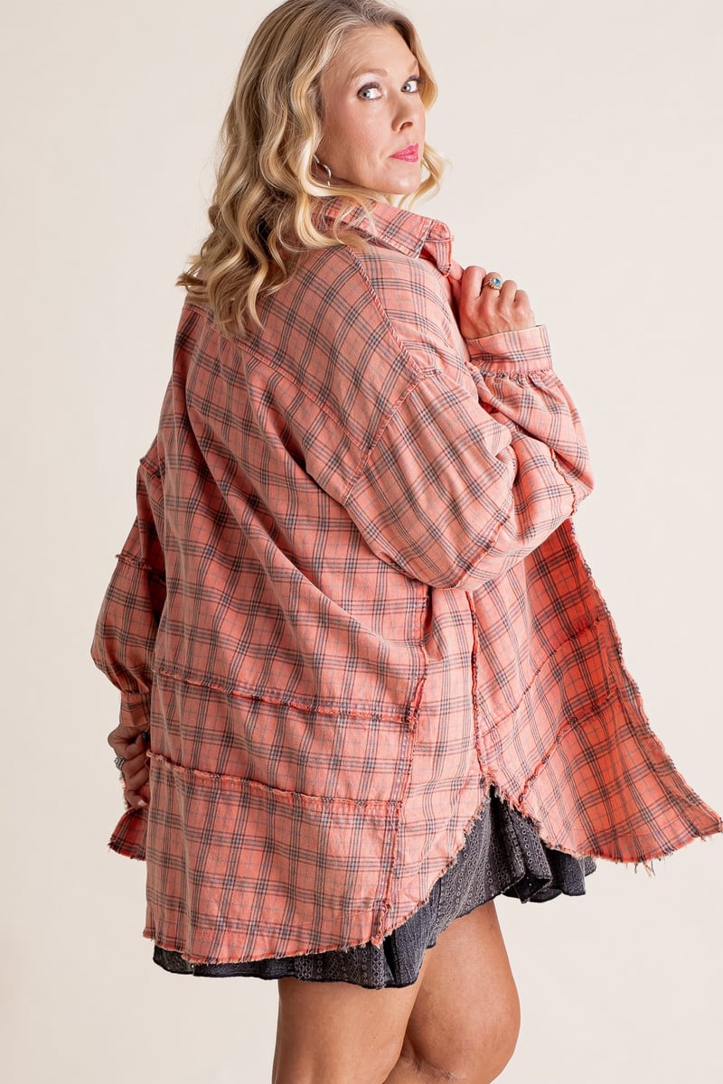 EdgeWash – Women’s Oversized Shirt Jacket with Pockets