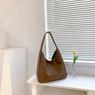 NovaTote – Minimal Leather Bag