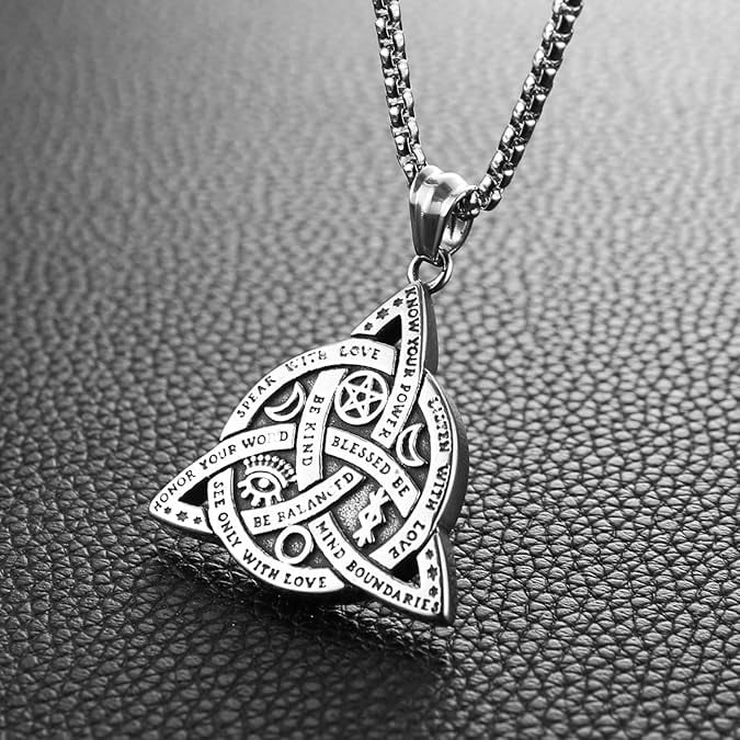 EternalTrinity – Celtic Triquetra Necklace