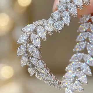 LumiVine – Elegant Rhinestone Heart Dangle Earrings