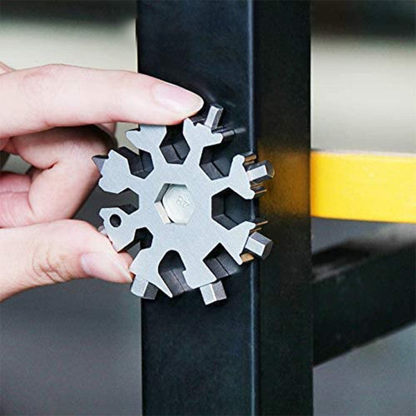 ArcticTool | 18 in 1 Multi Functional Key Chain