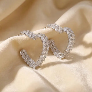 LumiVine – Elegant Rhinestone Heart Dangle Earrings