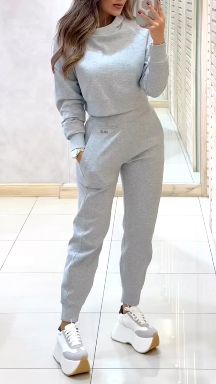 Serenique – Casual Long Sleeve Fall/Winter Outfit