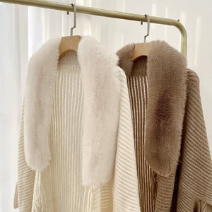 Knitted Fringed Fur-Neck Shawl marnetic
