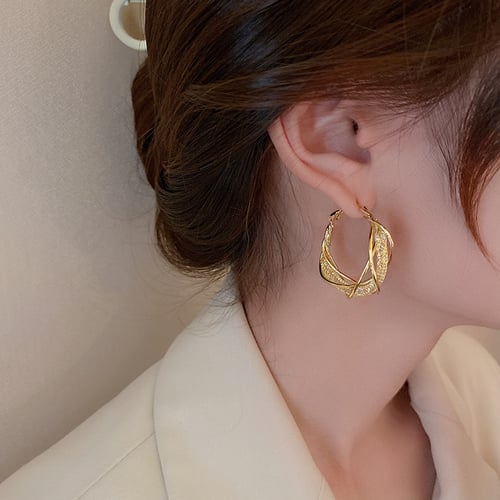 🔥🎁2024 New Year Hot Sale🎁 49% OFF🔥 - Fashion Twist Earrings