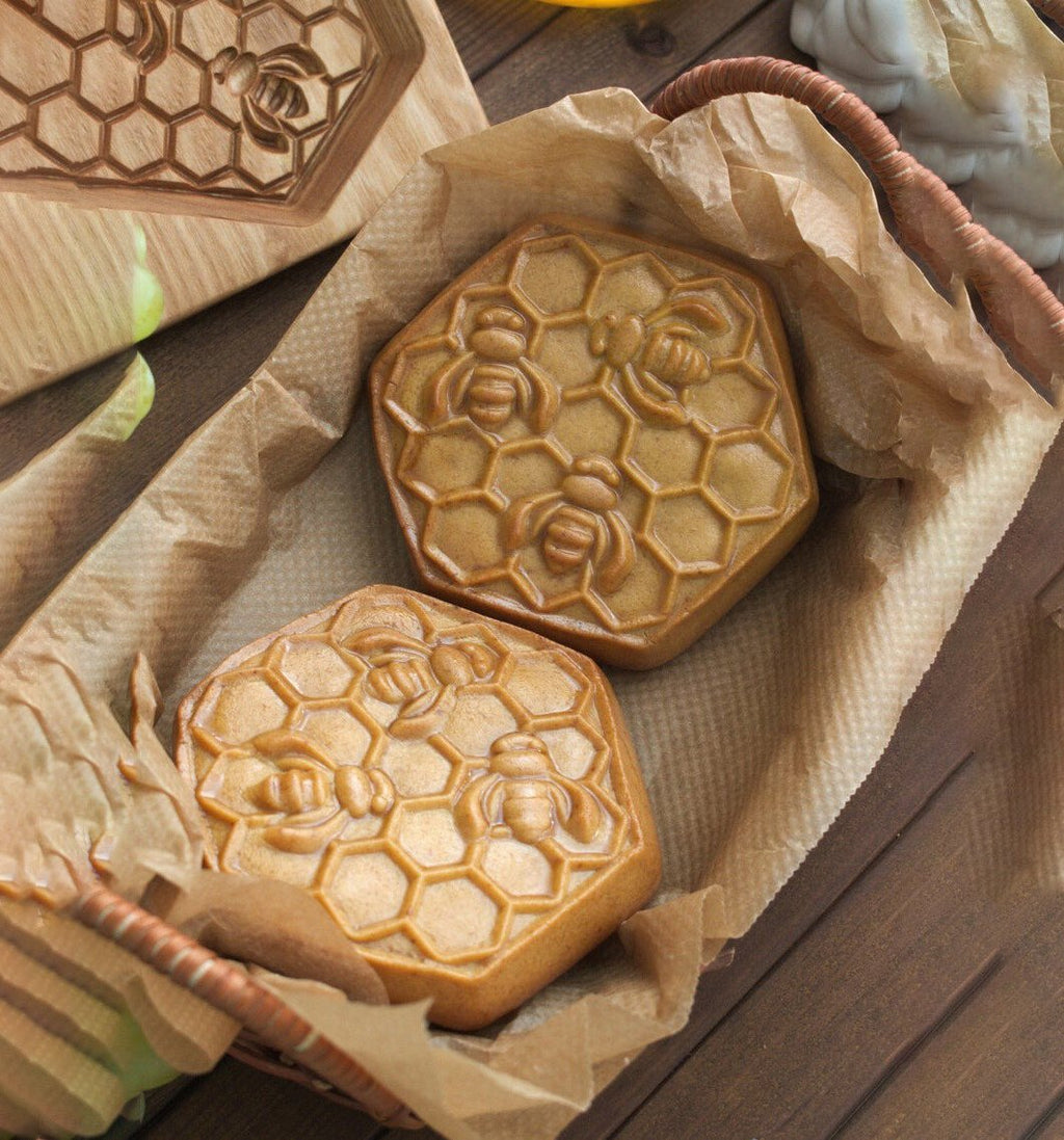 DoughDelight - Handcrafted Cookie Embossing Molds