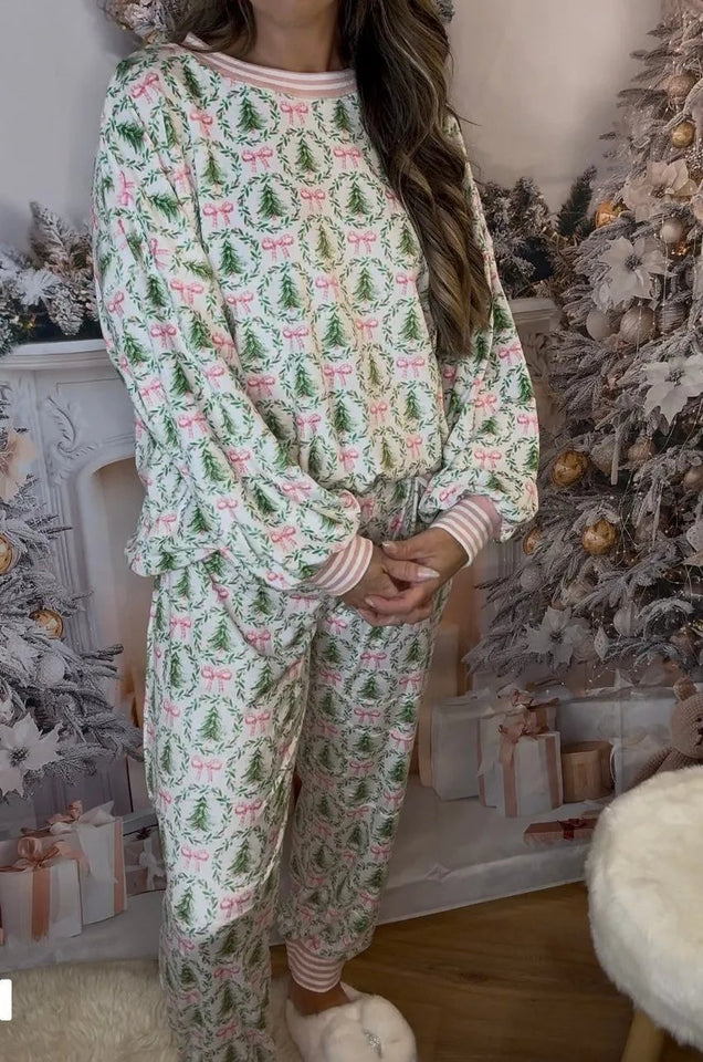 🎄Christmas Trees and Bows Pajama Set ⭐(Buy 2 Free Shipping)