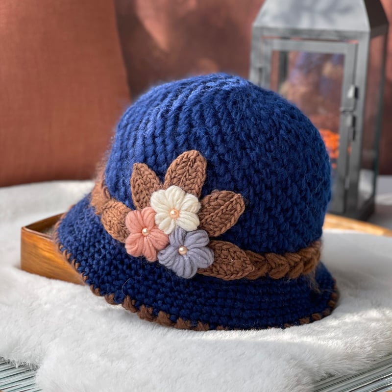WarmCore – Women’s Flower Knit Hat