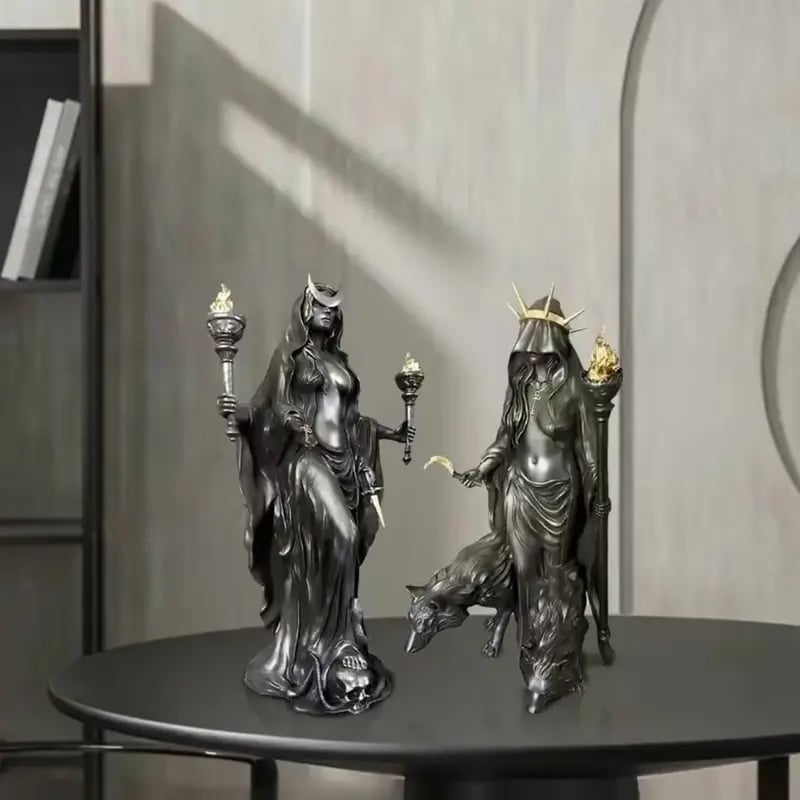 Moonveil Oracle - Goddess of the Crossroads Statue