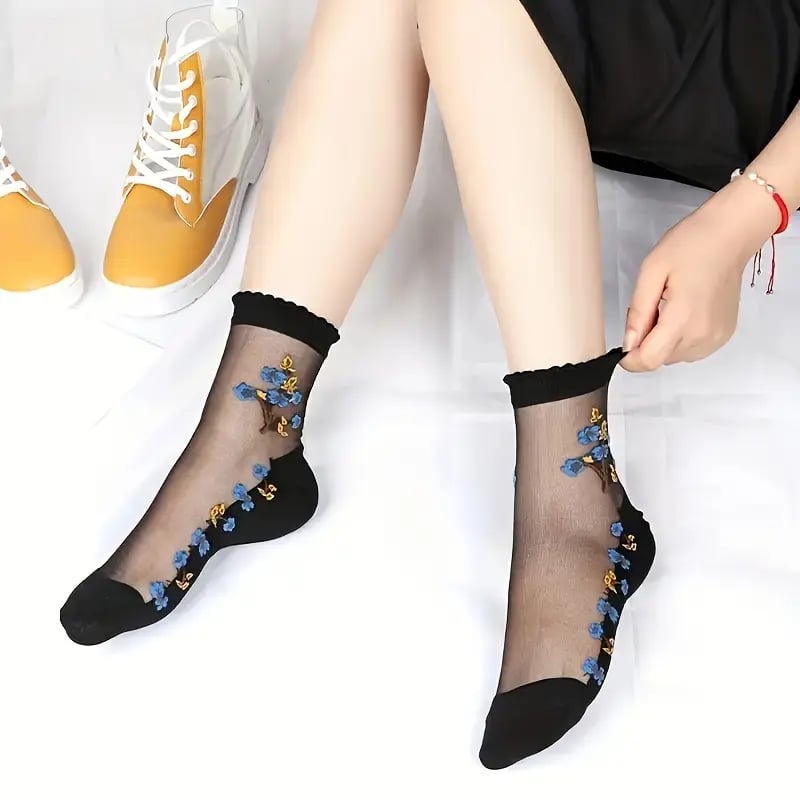 PetalSoft – Women’s Floral Pattern Comfort Glass Socks