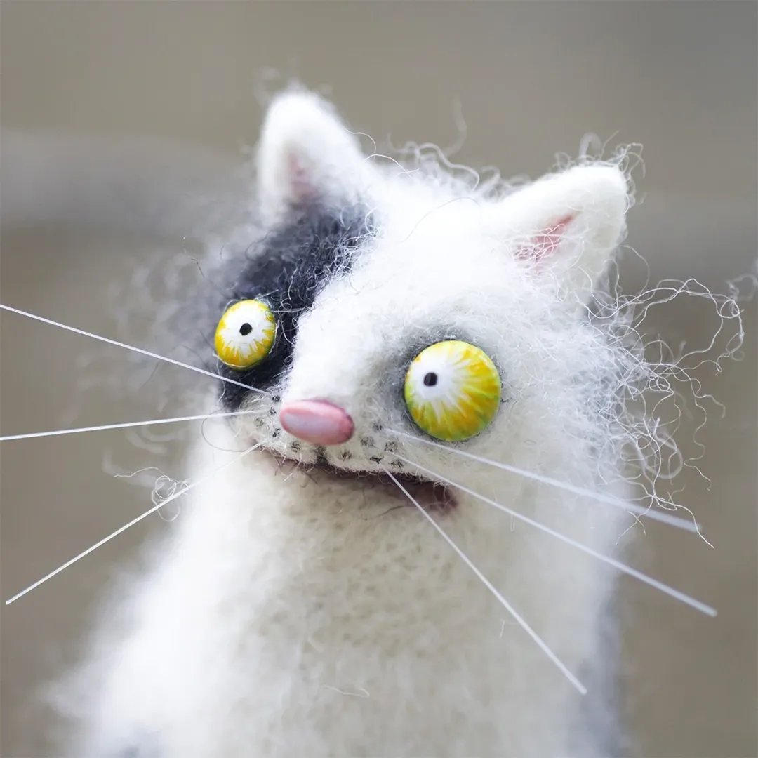 TinyMuse – Cute Felt Cat Unique Gift Ornament