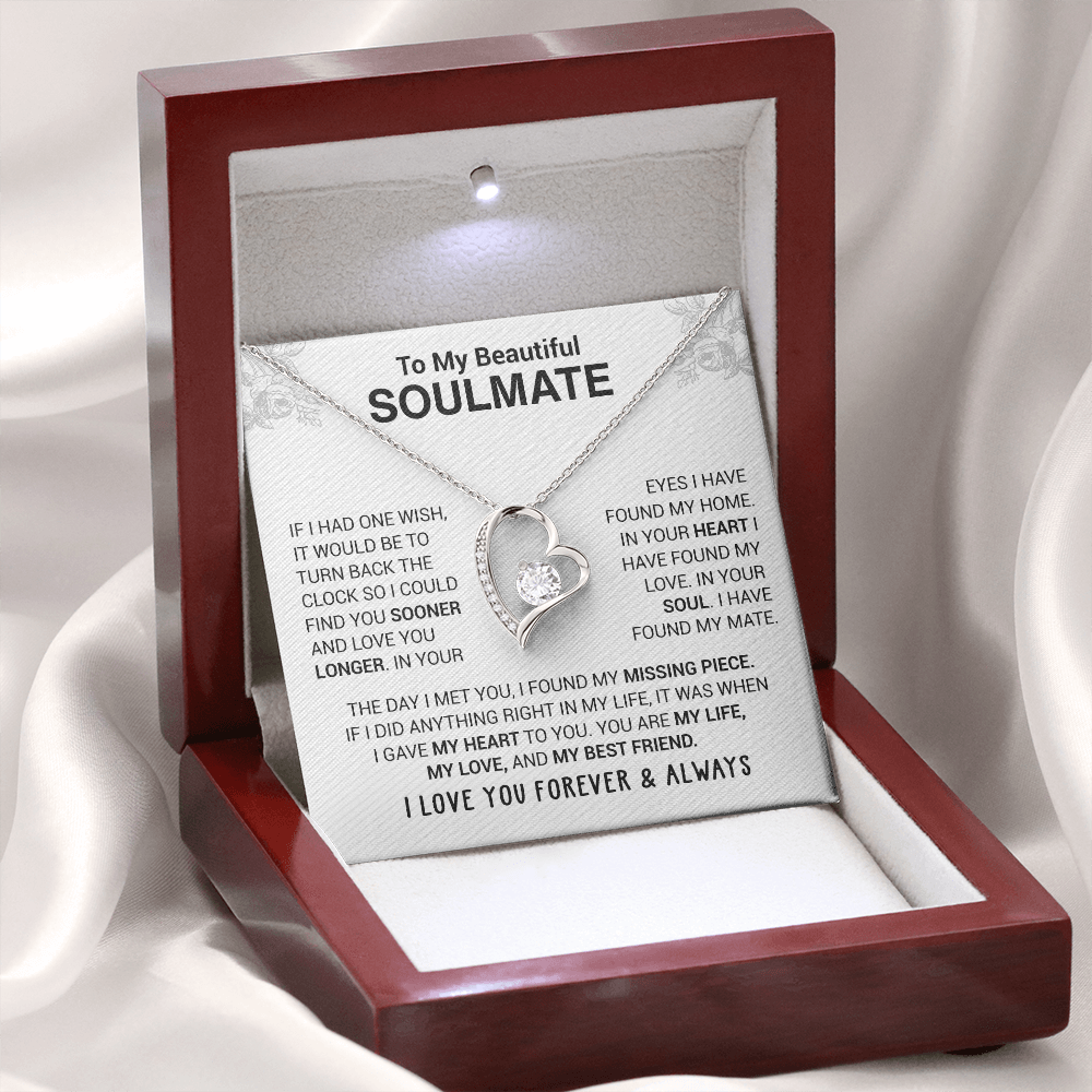 SoulmateGlow – To My Beautiful Soulmate Heart Necklace with LED Gift Box