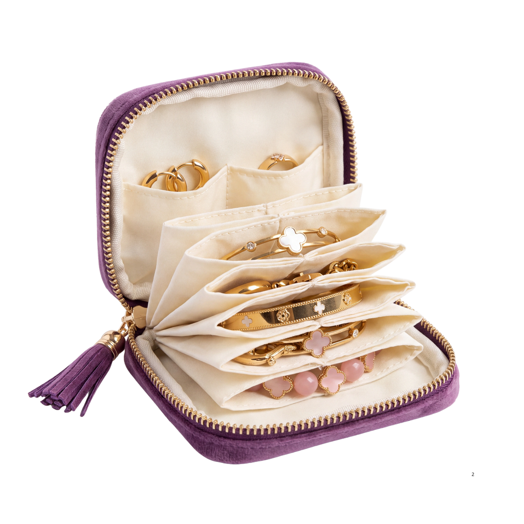 GemNest – Tangle-Free Chenille Jewelry Travel Case