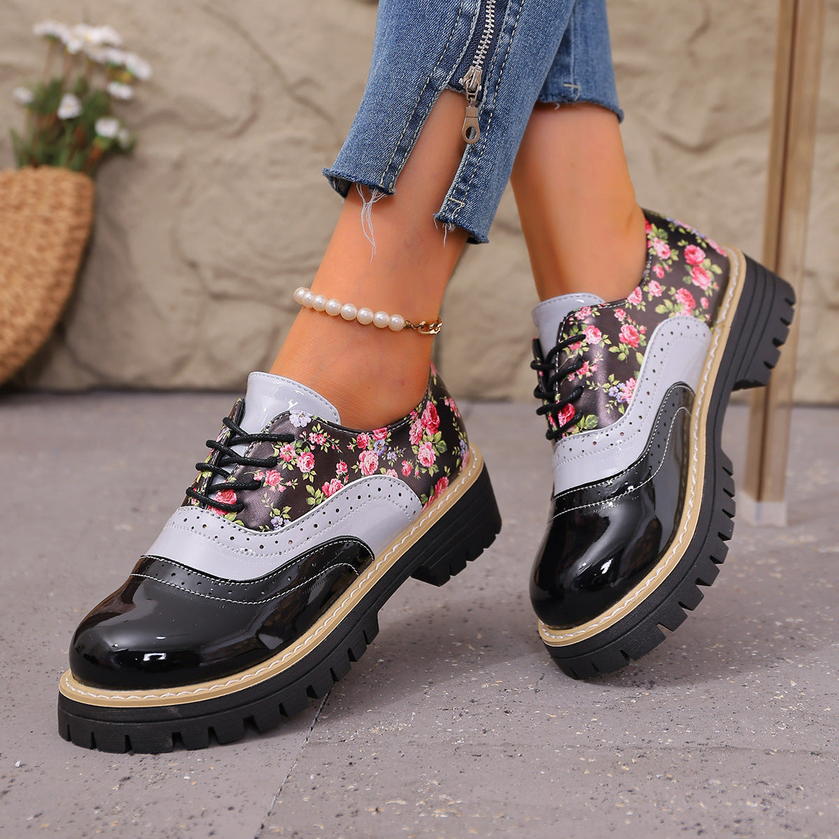 Plus-size color-block flats ( BUY 2 FREE SHIPPING )
