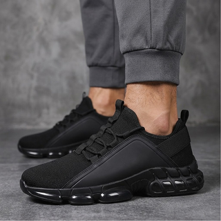 StrideCloud – 🔥🔥 Men’s Lightweight Breathable Low-Top Running Shoes