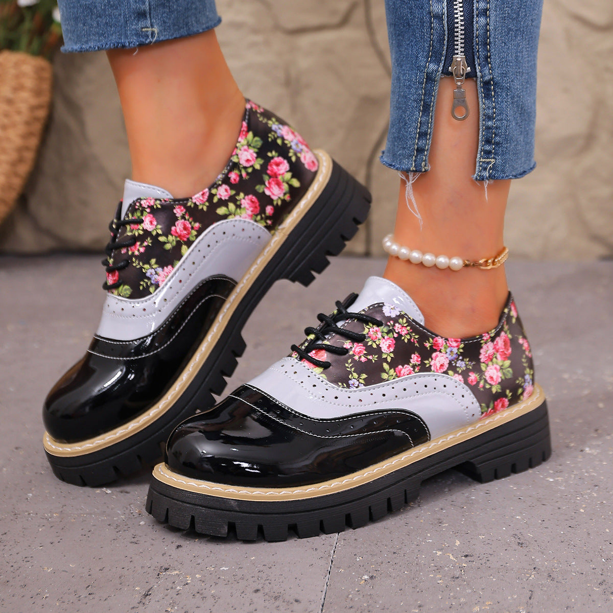 Plus-size color-block flats ( BUY 2 FREE SHIPPING )