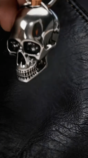 🔑SkullForge – 3D Steel Skull Keychain, Gothic Biker EDC Key Ring