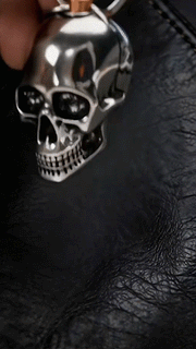 🔑SkullForge – 3D Steel Skull Keychain, Gothic Biker EDC Key Ring