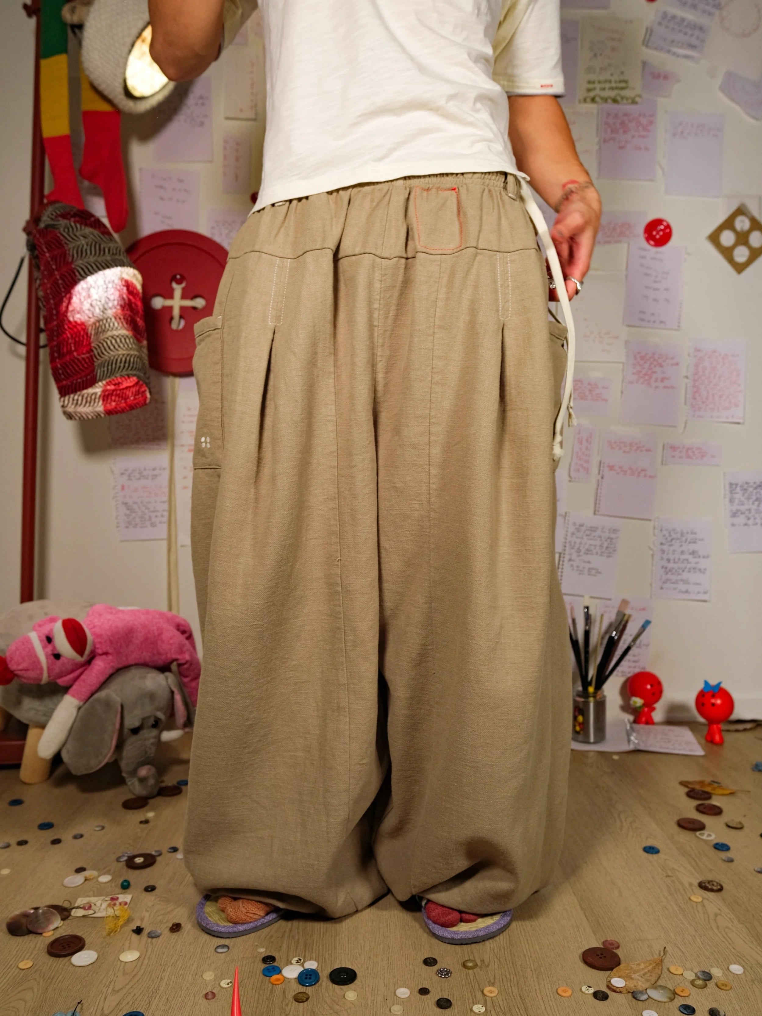 FlaxFlow – Pleated Wide-Leg Linen Pants