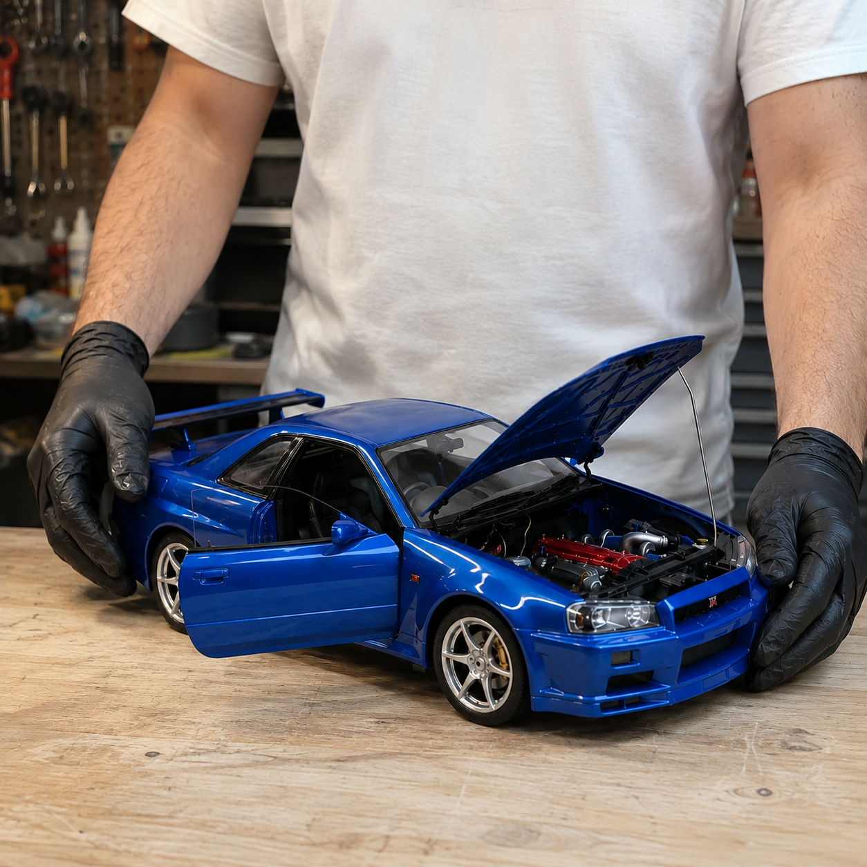LegendForge – 1:12 Scale Skyline GT-R R34 Model Building Kit, 537 Parts