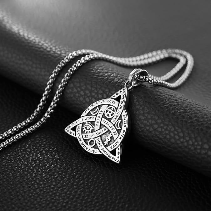 EternalTrinity – Celtic Triquetra Necklace