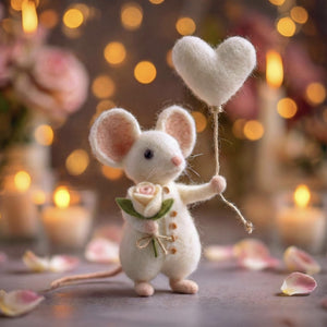 LoveMouse – Needle Felted Valentine’s Gift