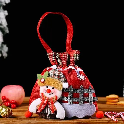 Love-Filled Christmas Doll Gift Bags marnetic