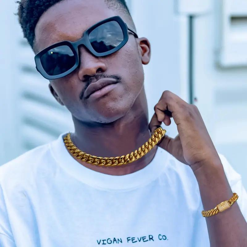 RoyalLink – Letter Pendant Cuban Chain