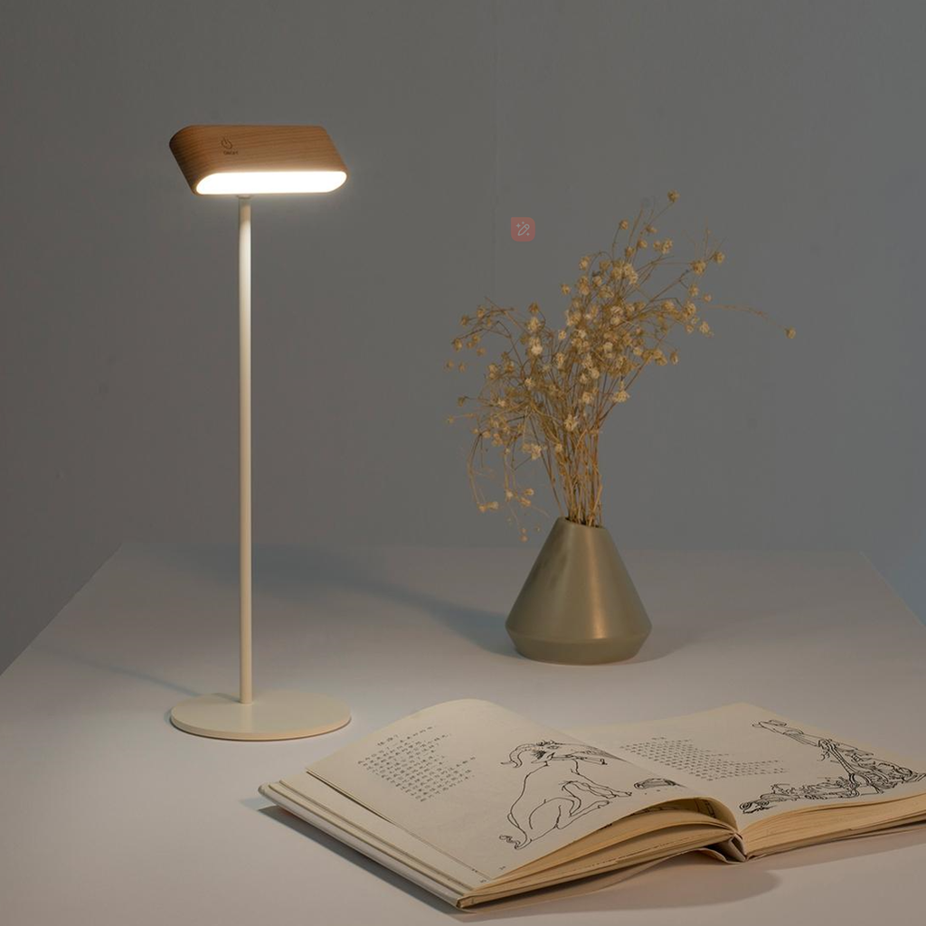 TimberLight - Elegant Magnetic Desk Lamp