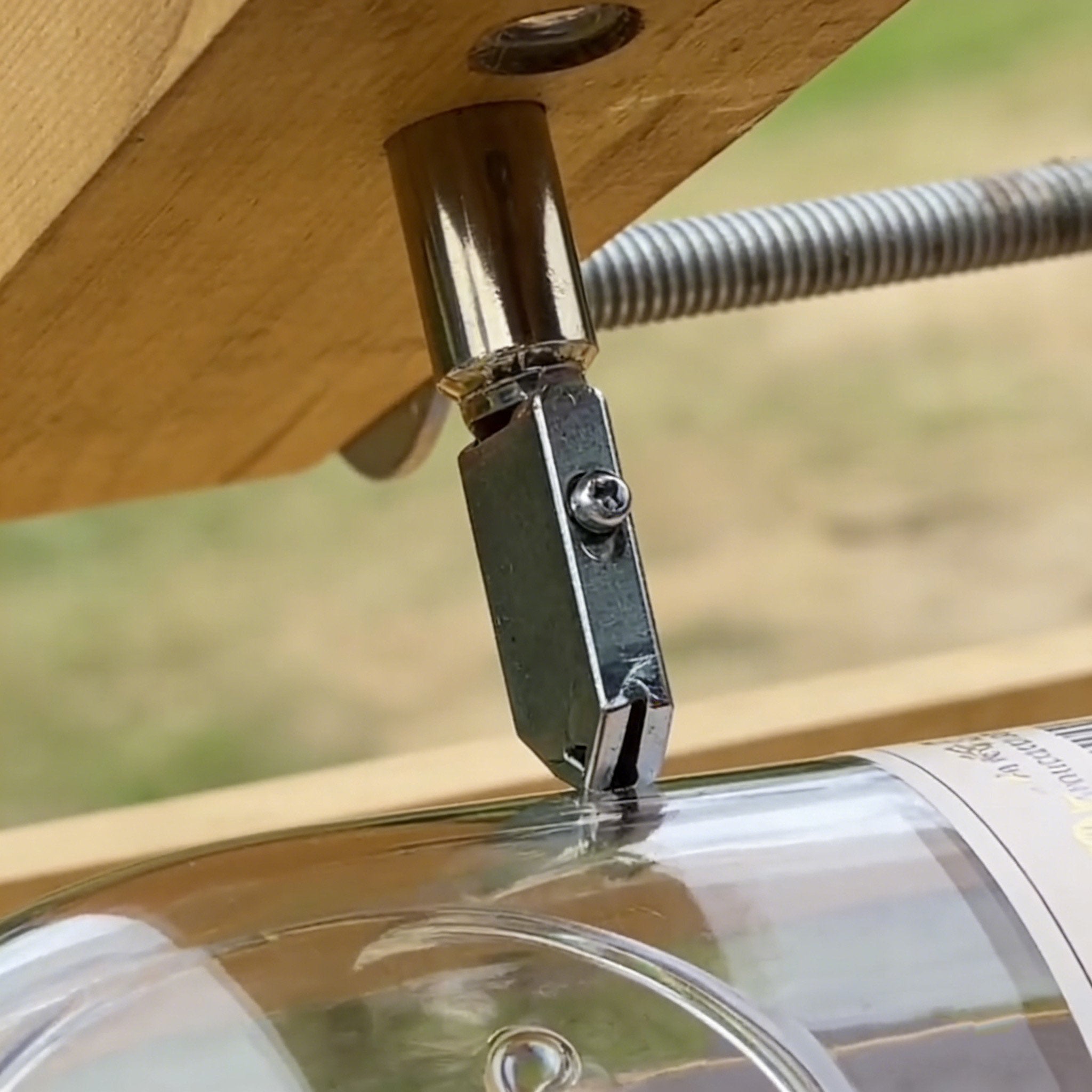 VinoCraft – DIY Glass Bottle Cutter Kit