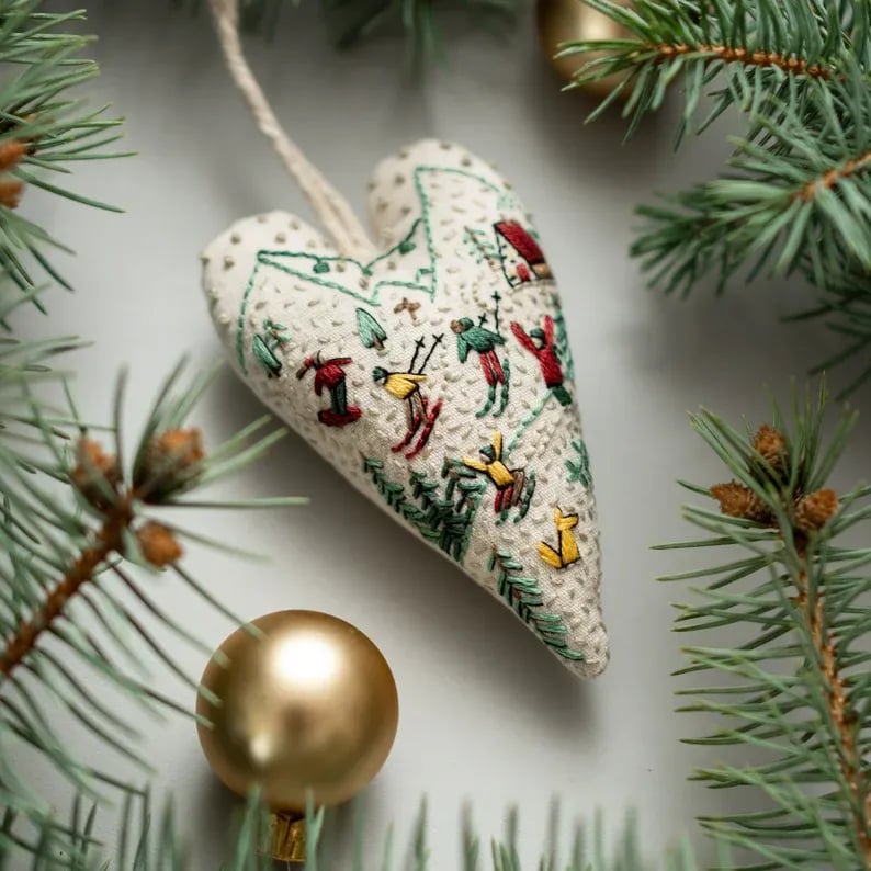 StitchHeart – DIY Embroidered Ornament Kit