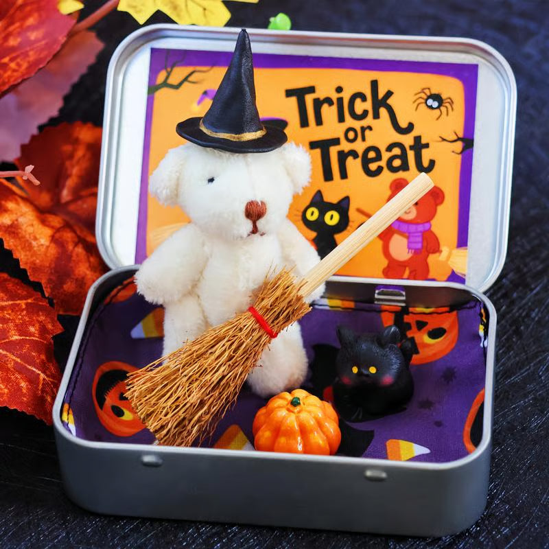 SpookySnuggle – Halloween Teddy Gift Box