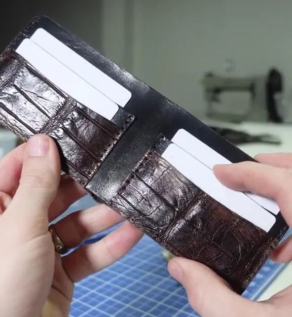 ScaleCraft - Handmade Alligator Style Wallet