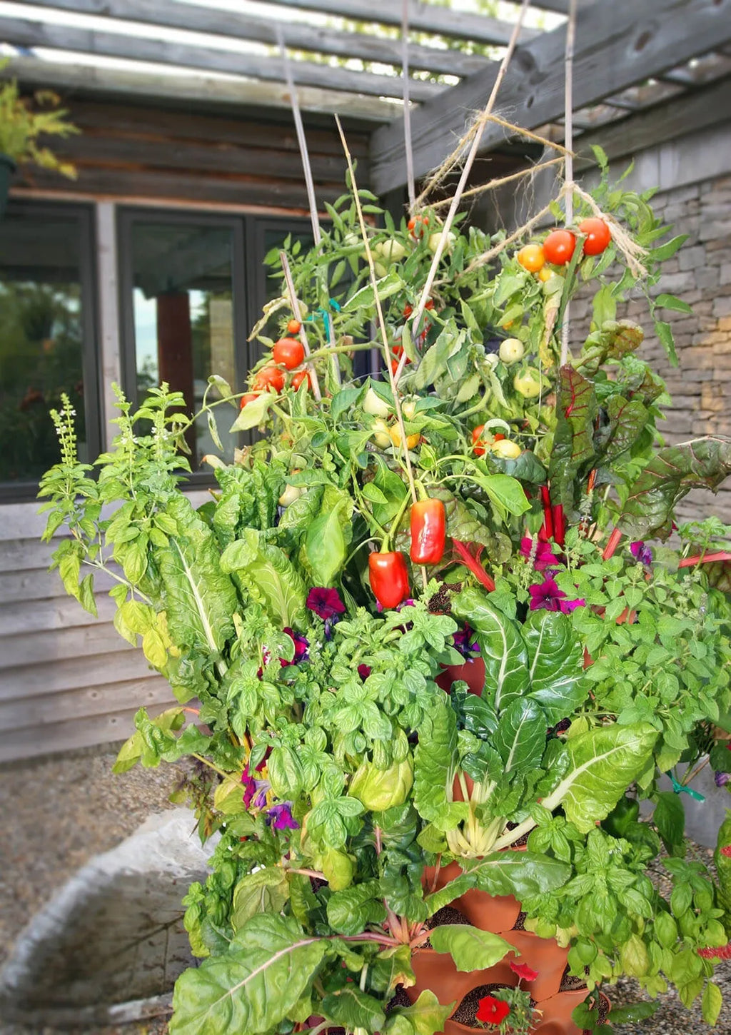 GrowSpin – Rotatable Garden Tower for Vertical Planting