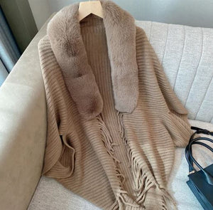 Knitted Fringed Fur-Neck Shawl marnetic