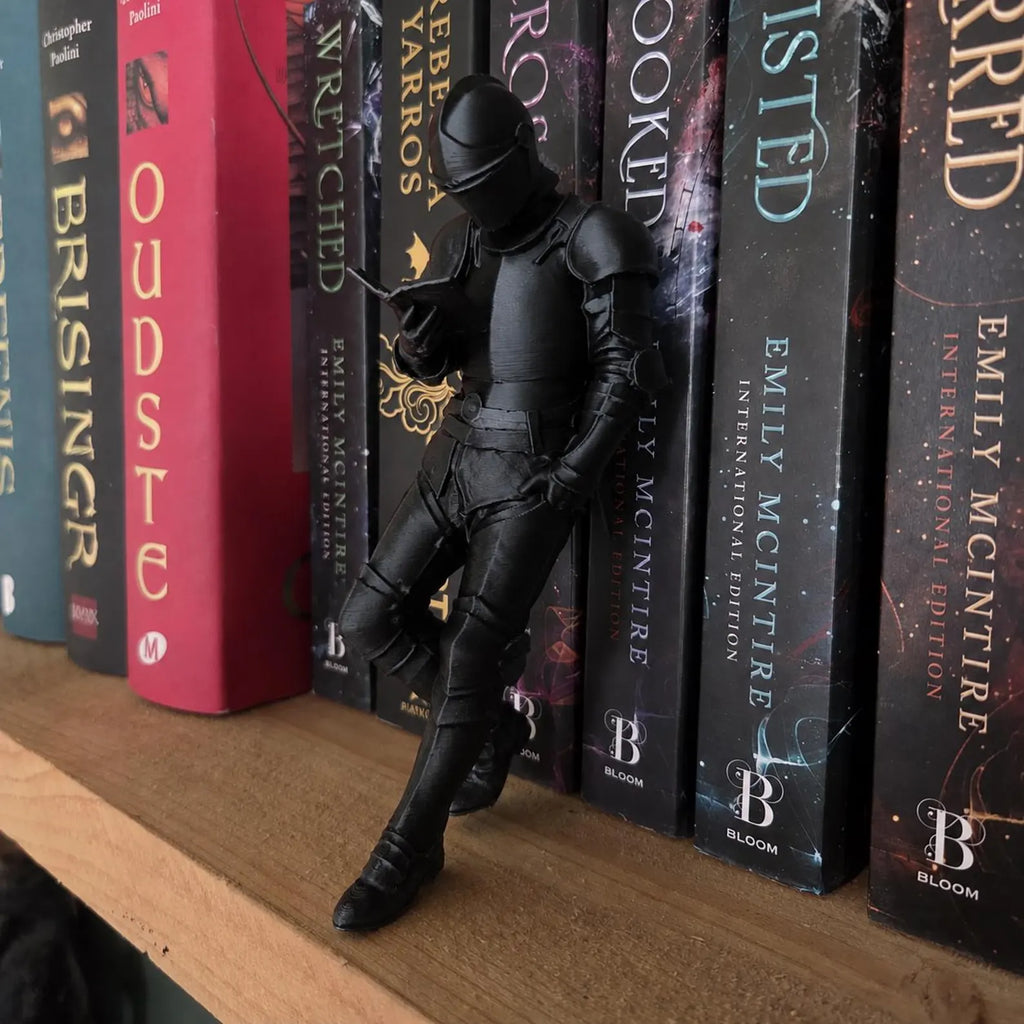 CastleGuard – Medieval Knight Fantasy Book Nook