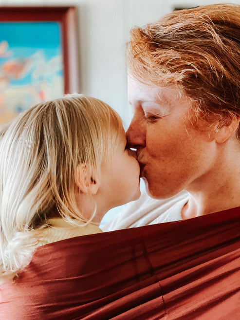 Mama's Embrace | Bonding Comforter marnetic