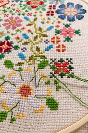BloomNest – Daily Floral Cross Stitch Set