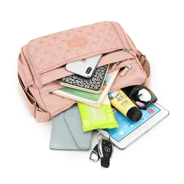 LuxeCarry – Classic Crossbody Shoulder Bag