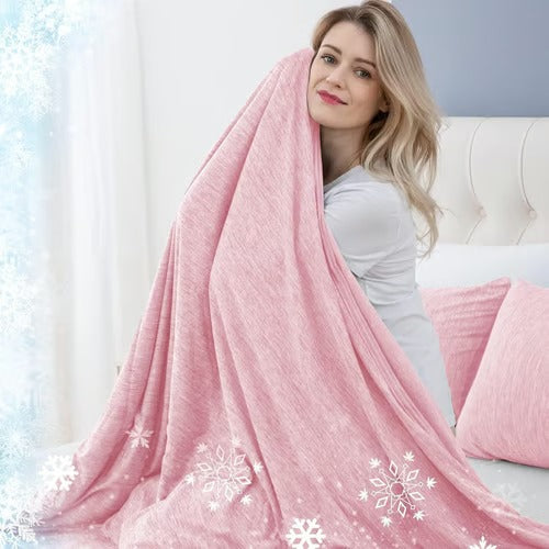 ChillNest – Ultimate Summer Cooling Blanket