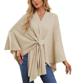 SereneFall – Chic Shawl Wrap for Transitional Weather