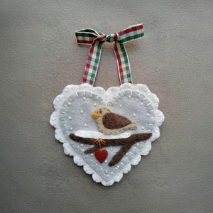 HeartHaven – Pre-Cut Felt Holiday Ornament Kit