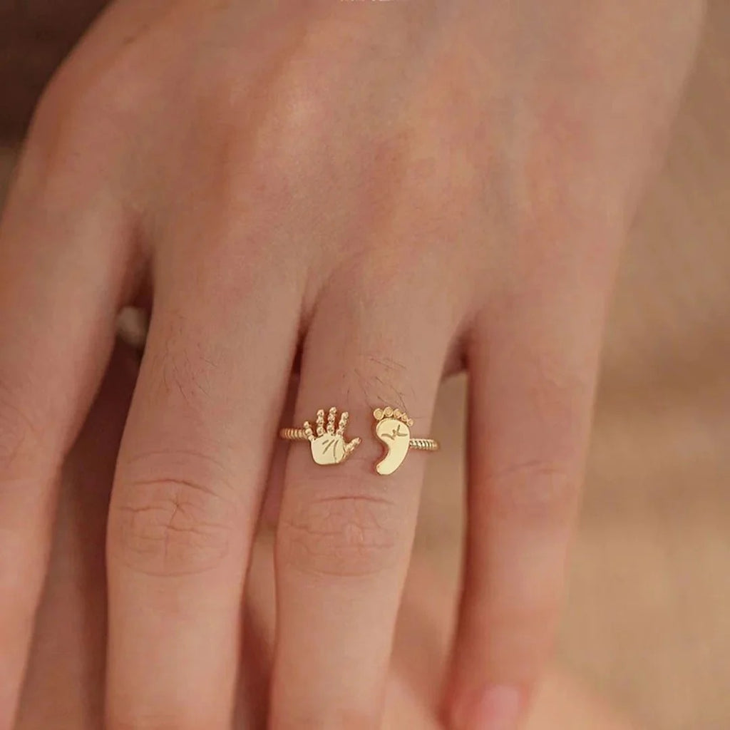 TinyLove – Baby Hand & Feet Ring for Expecting Moms