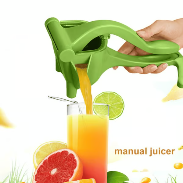 CitrusCrush – Manual Juice Squeezer