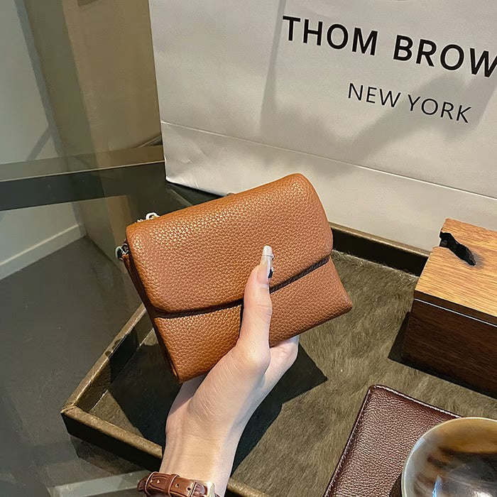 GrainFold – Unisex Pebble Leather Wallet